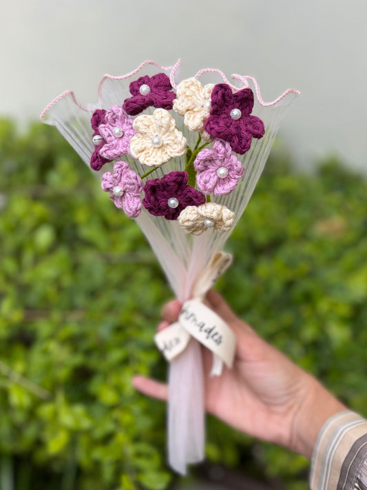 Ishmades forget me not bunch